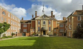 Oxford Royale Oxford +19 yaş