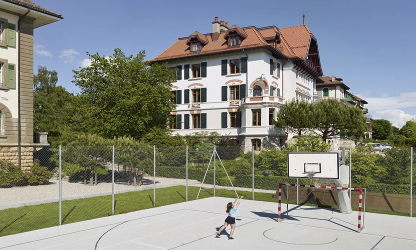 Brillantmont International School