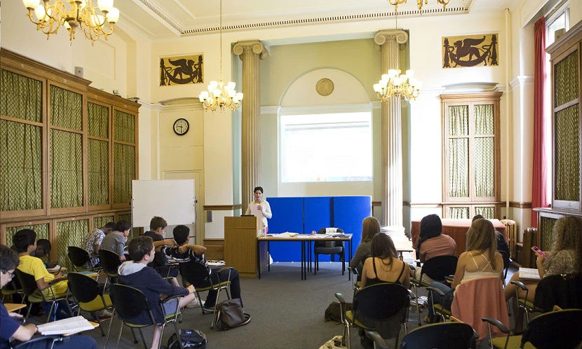 Academy Royale International Oxford