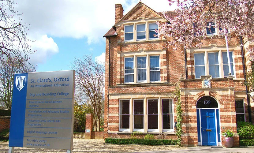 St Clare’s Oxford Summer Courses