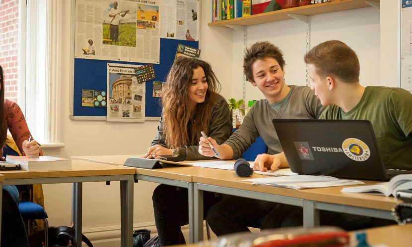St Clare’s Oxford Summer Courses
